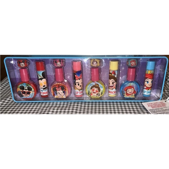 Disney Lip Smacker 4 Lip Gloss, 4 Nail Polish&4 Ring 12 Pieces Set Blue Tin. new - Picture 2 of 16